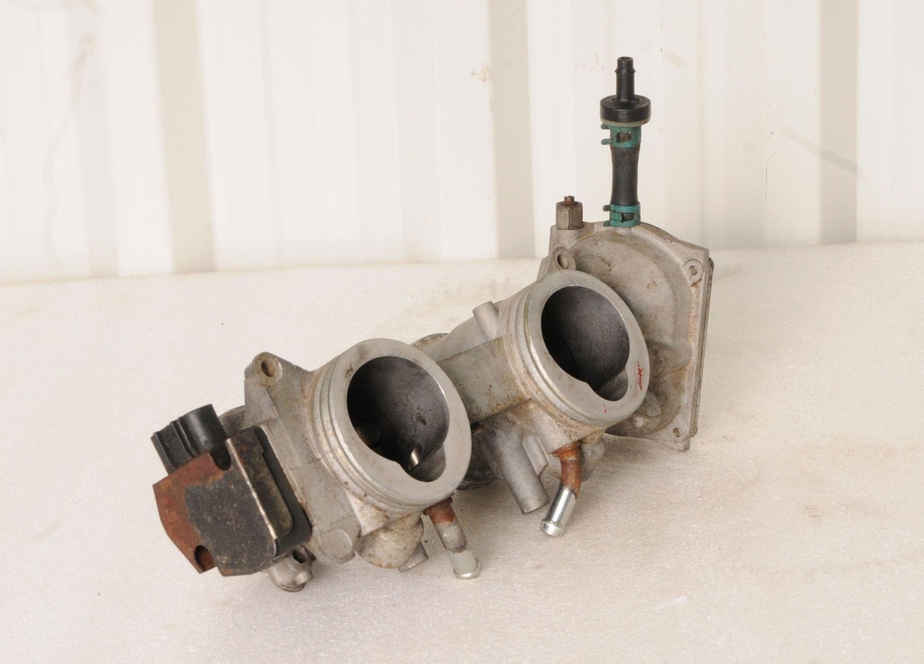 [1204552-001] DUAL THROTTLE BODY ASSEMBLY