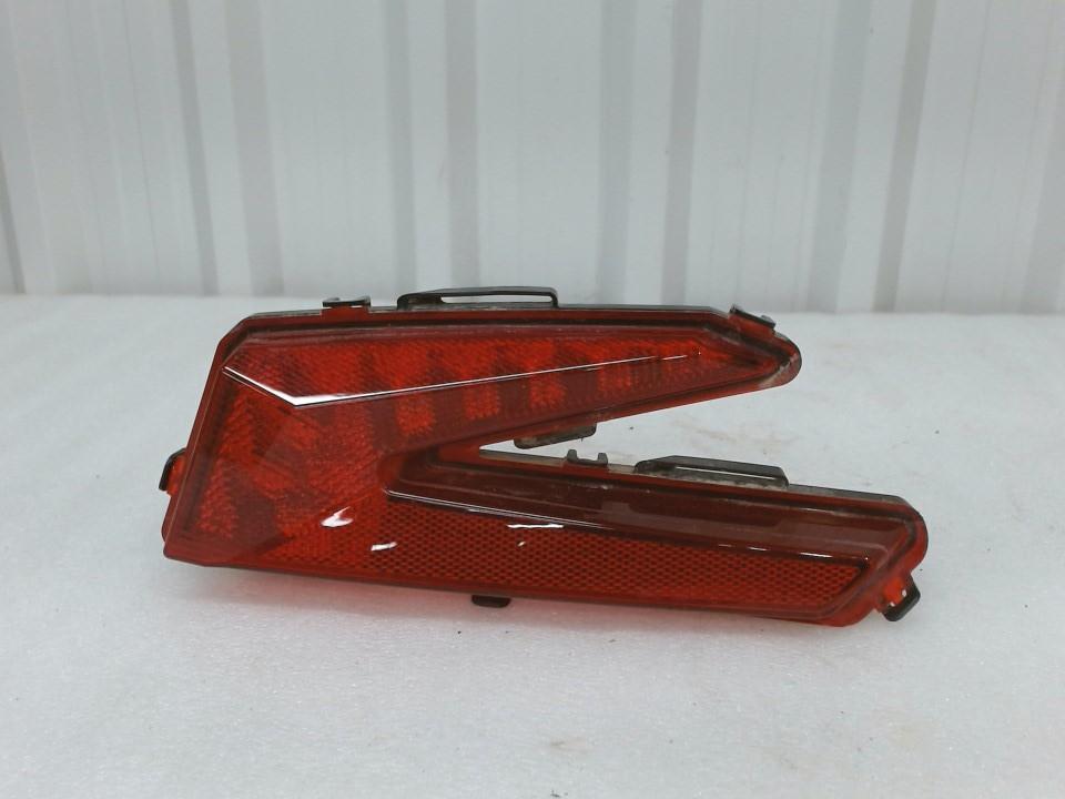 [710004744-001] rh tail light