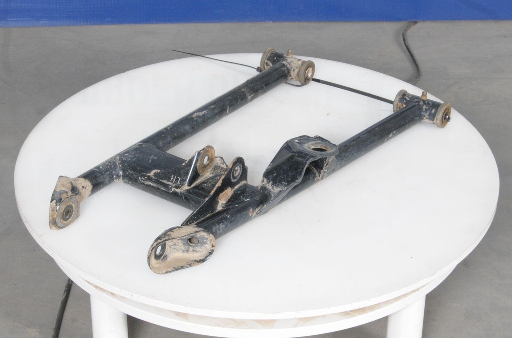 [1018215-067-001] CONTROL ARM, REAR, LOWER, LEFT,