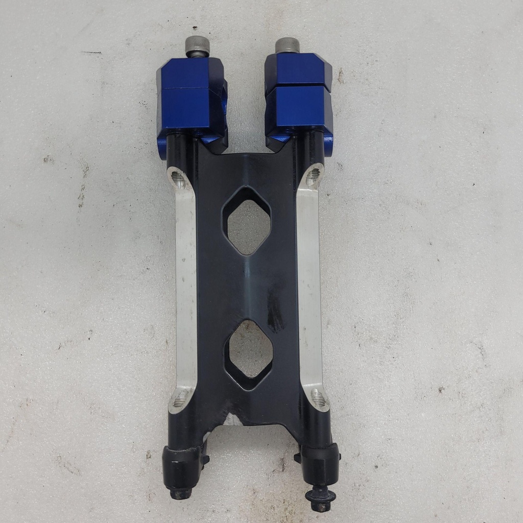 OVERSIZE BAR ADAPTER
