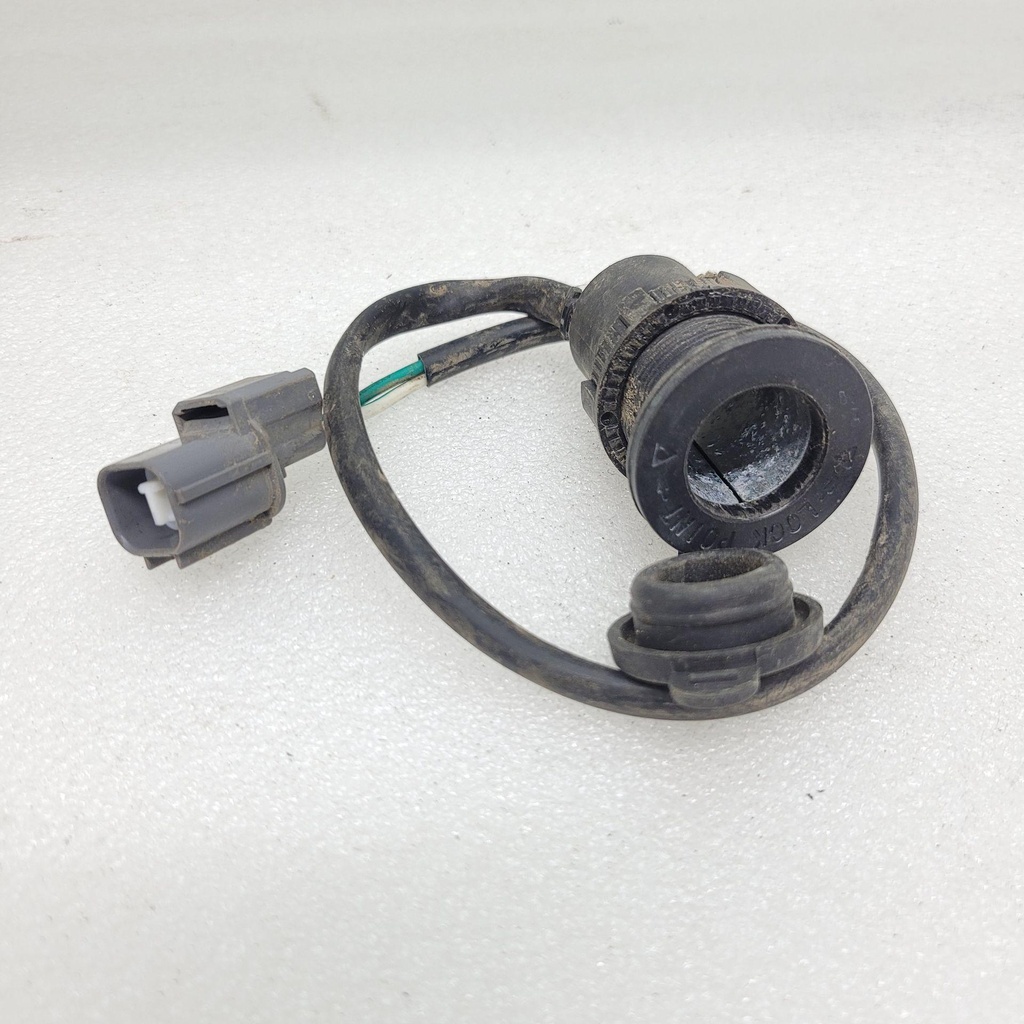 POWER OUTPUT SOCKET