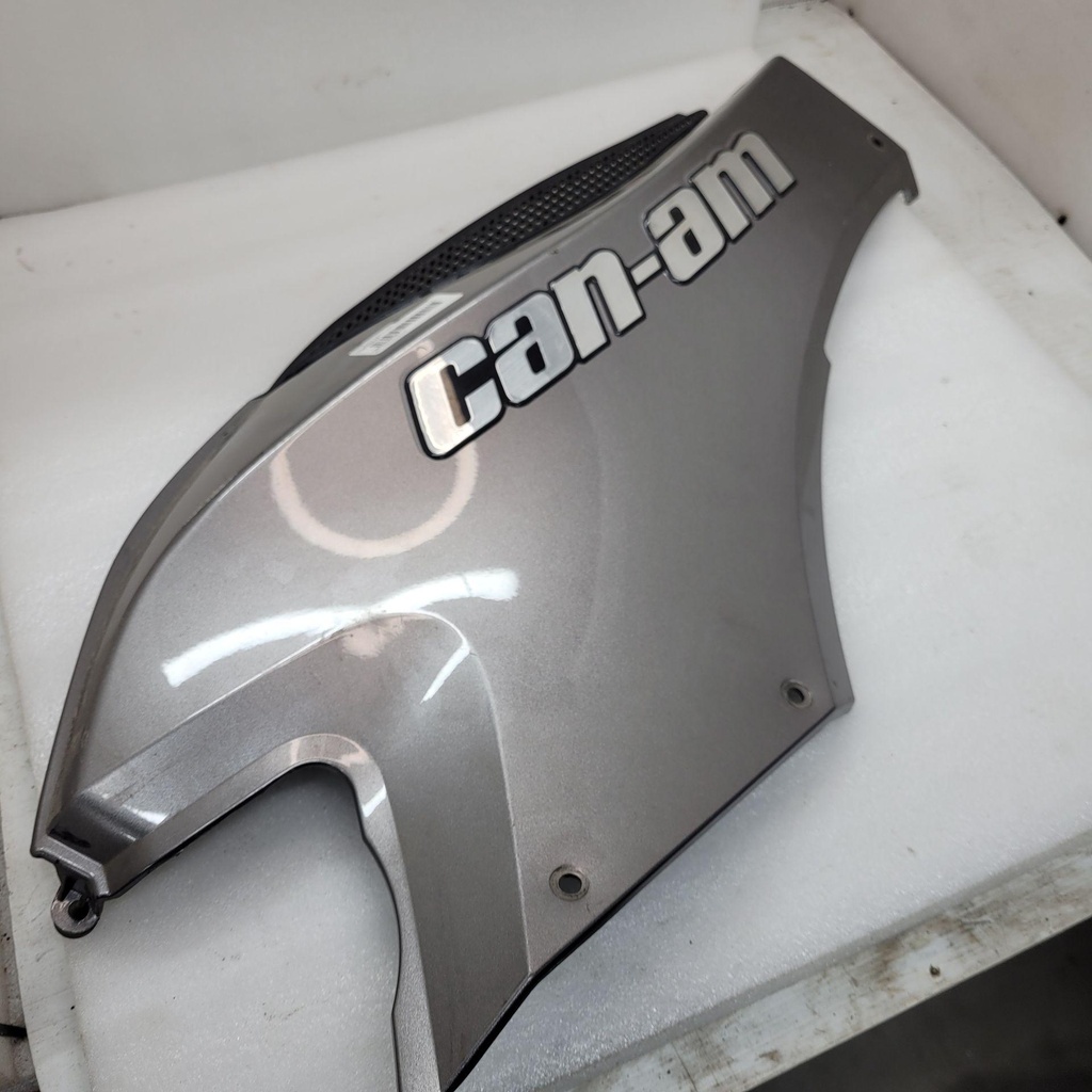 [705004623-001] RH UPPER SIDE PANEL, META