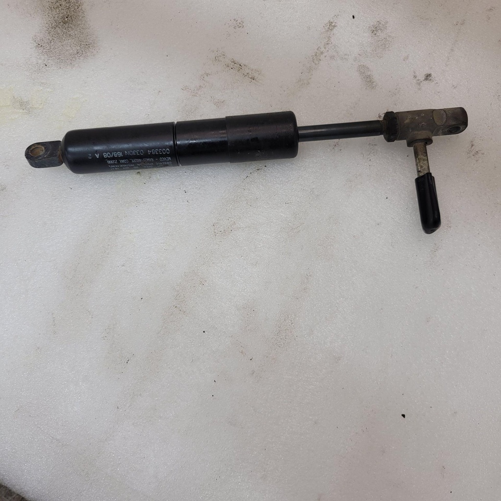 [7043439-001] OIL LOCKING SHOCK ASSEMBLY