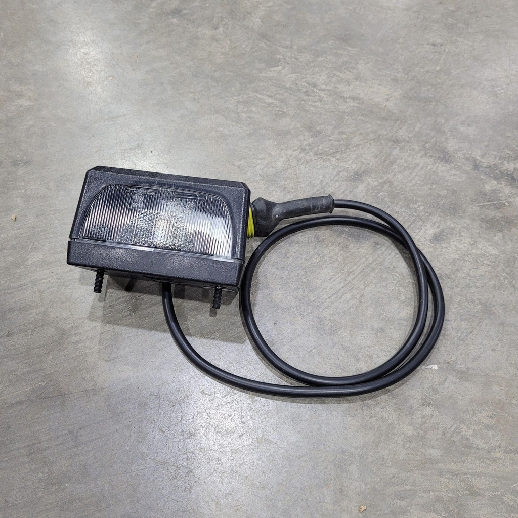 [710003348-001] license plate light