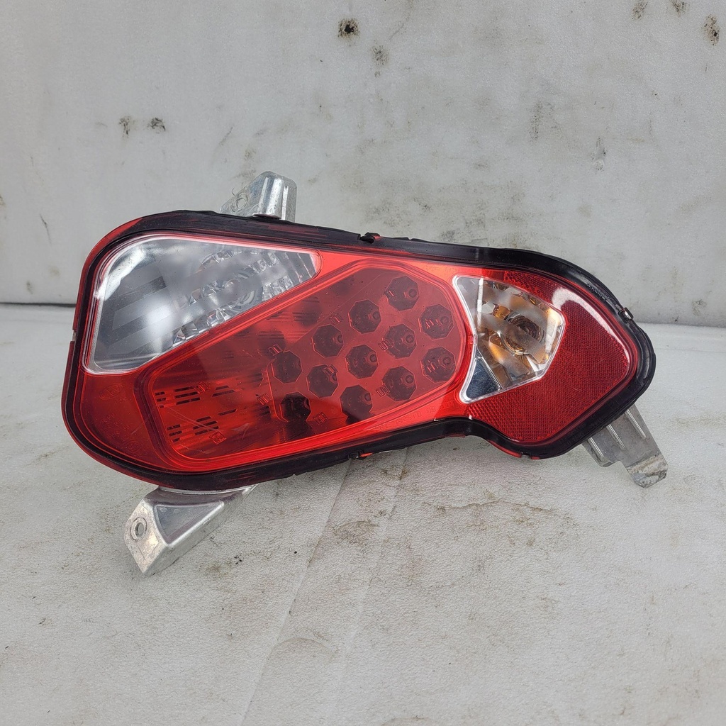 [710001441-001] (new ref. 710002501) rh tail light