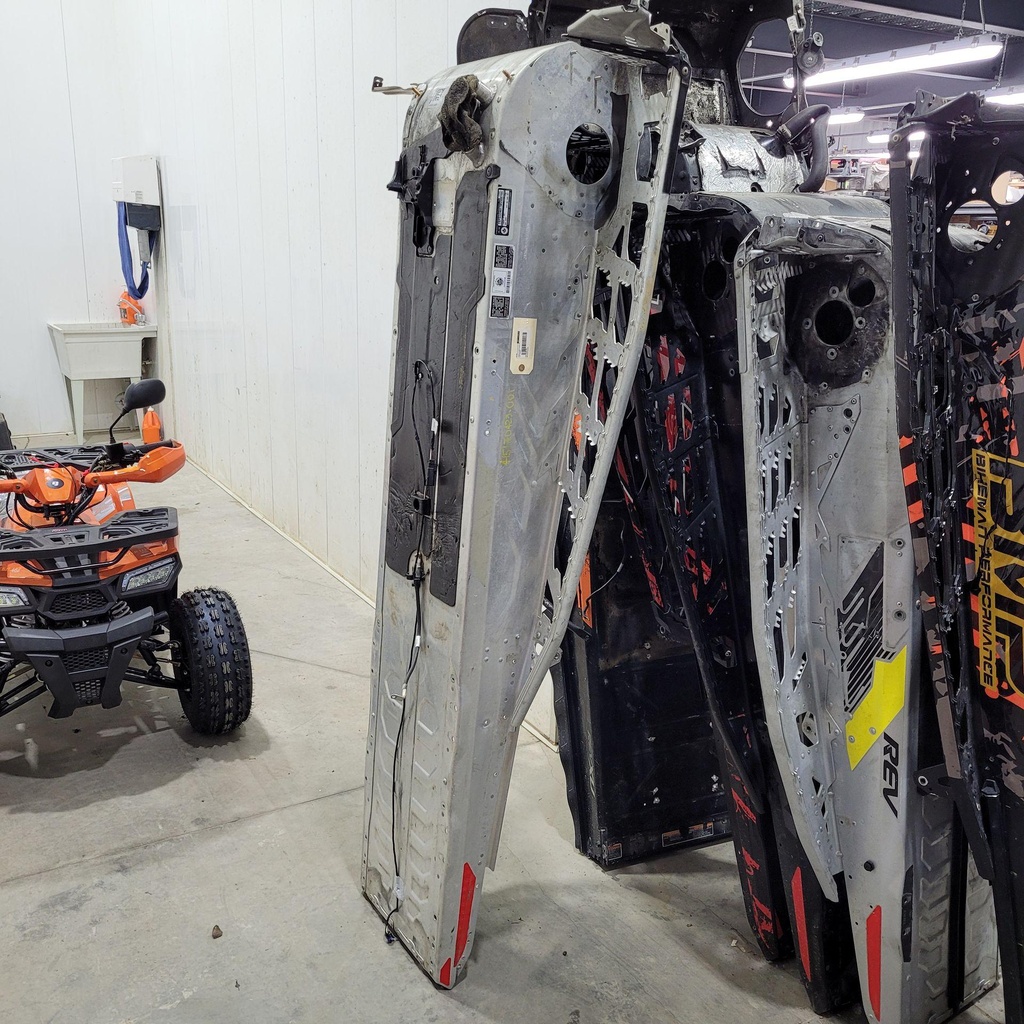 chassis tunnel module 154"