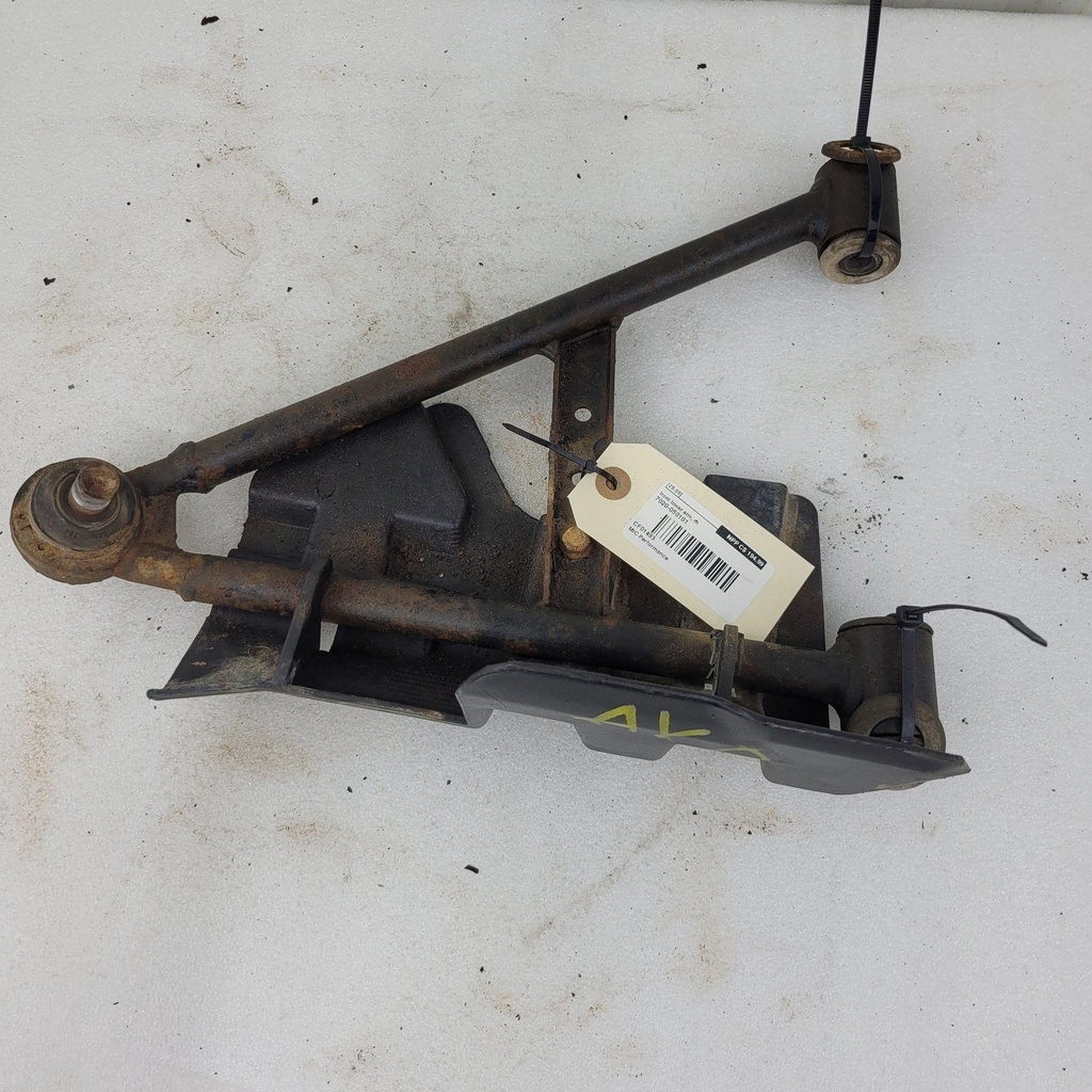 [CF01493] front lower arm, rh