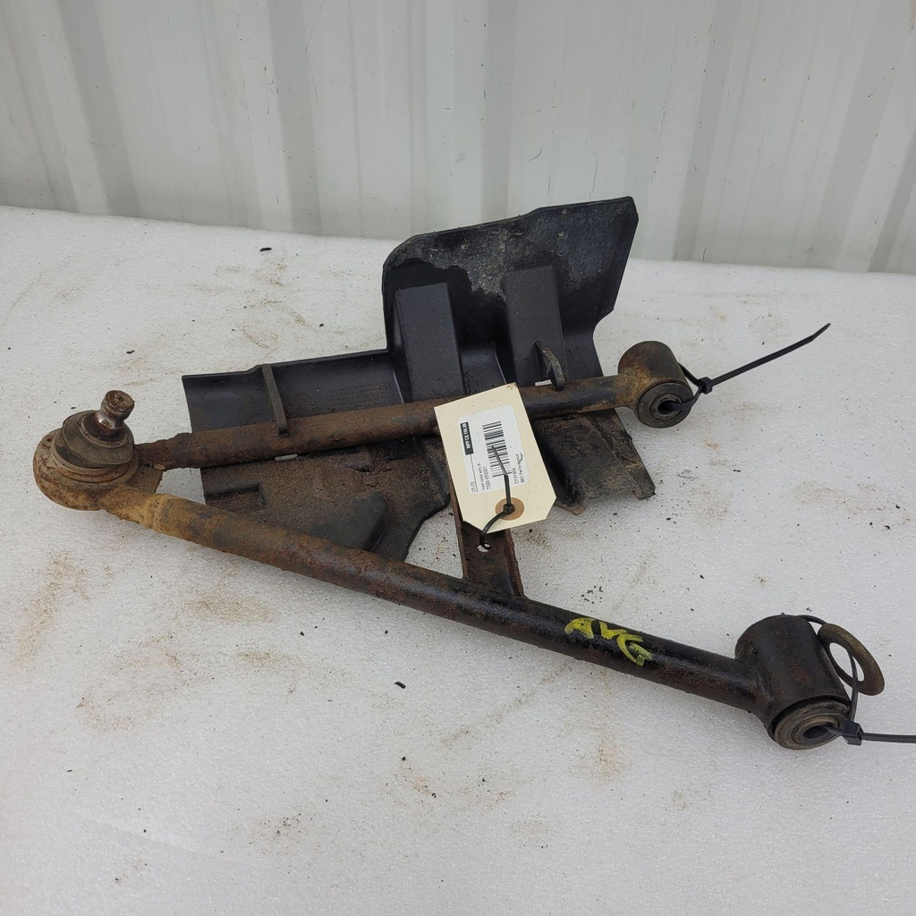 [CF01494] front lower arm, lh