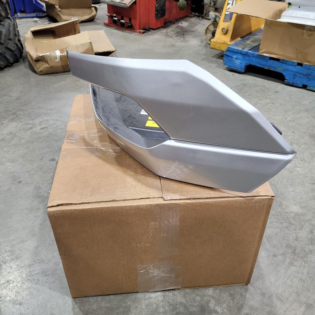 [705013157-001] (new ref. 705015672 ) Hyper Silver, RH Front Fender