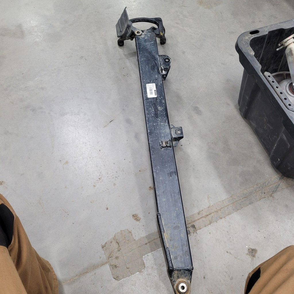 [CF01414] rear lh swing arm