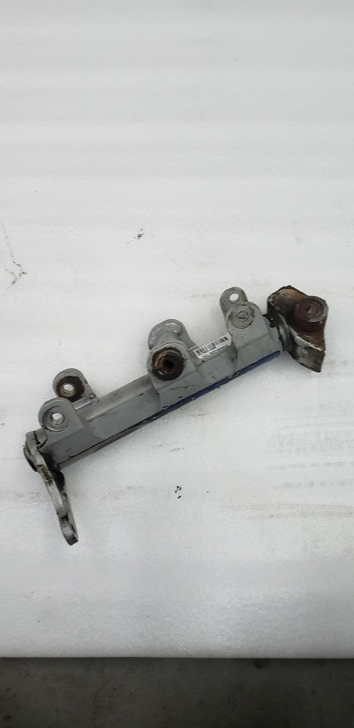 SPINDLE, STEERING - LEFT -ARCTIC CAT  1703-329